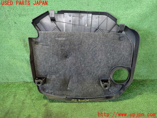 2UPJ-9237382160]BMW 320d(3D20)(F30)エンジンアッパーカバー 中古_2