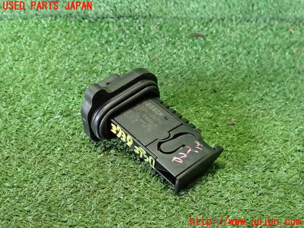 2UPJ-9237386320]BMW 320d(3D20)(F30)エアフロメーター 中古_2