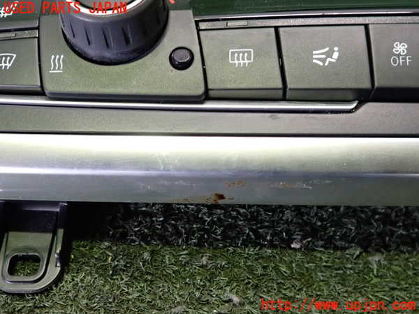 2UPJ-9237386066]BMW 320d(3D20)(F30)エアコンスイッチ1 中古_3