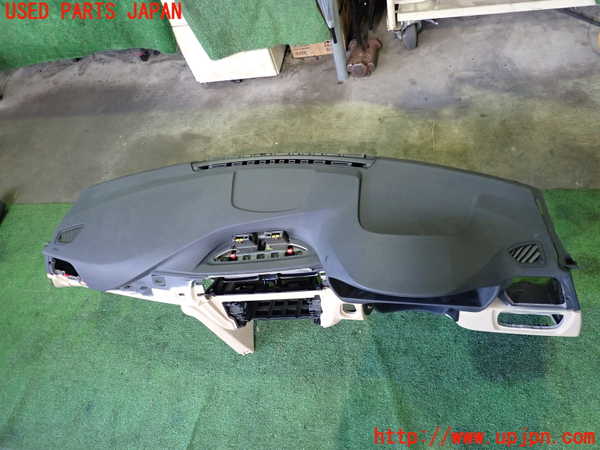 2UPJ-9237387505]BMW 320d(3D20)(F30)ダッシュボード 中古_3