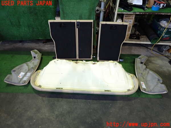 2UPJ-9237387385]BMW 320d(3D20)(F30)リアシート 中古_5