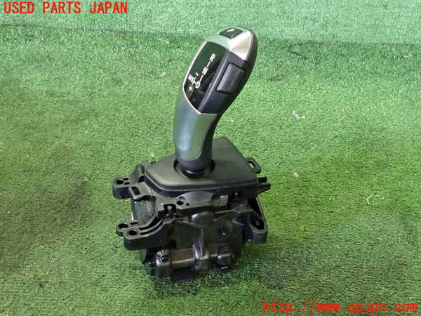 2UPJ-9237387555]BMW 320d(3D20)(F30)ATシフトレバー 中古_2
