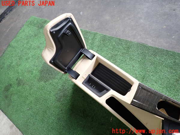 2UPJ-9237387540]BMW 320d(3D20)(F30)センターコンソール 中古_4