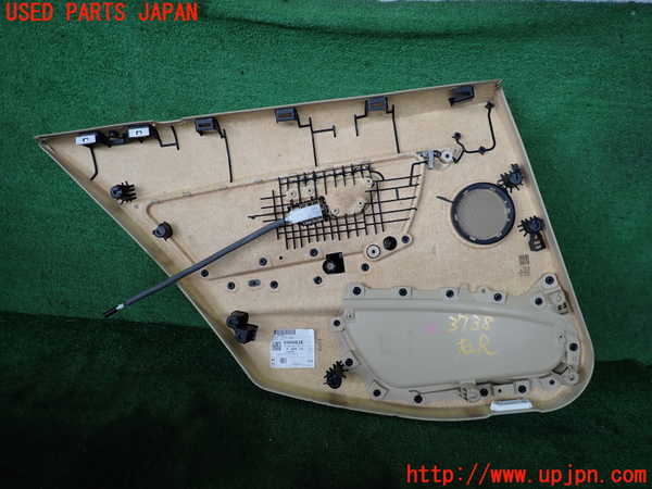 2UPJ-9237381294]BMW 320d(3D20)(F30)右後ドア内張り 中古_4