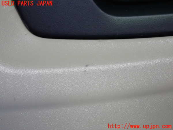 2UPJ-9237386411]BMW 320d(3D20)(F30)ルームランプ1 (1列目真中) 中古_4