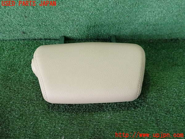 2UPJ-9237387130]BMW 320d(3D20)(F30)真中2列目ヘッドレスト 中古_3