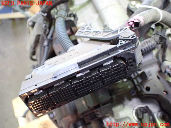 1UPJ-9237392010]ヴォクシーハイブリッド(ノアハイブリッド)(ZWR80G)エンジン 2ZR-FXE 【ジャンク】_2