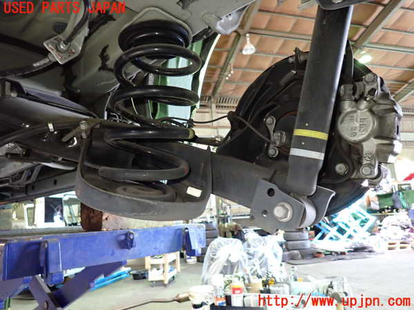 1UPJ-9237395380]ヴォクシーハイブリッド(ノアハイブリッド)(ZWR80G)リアアクスルビーム 中古_3