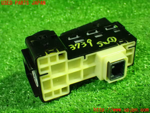 1UPJ-9237396306]ヴォクシーハイブリッド(ノアハイブリッド)(ZWR80G)スイッチ1 (時計調節 EVOMODE　ECOMODE PWRMODE) 中古_2