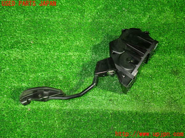 1UPJ-9237396381]ヴォクシーハイブリッド(ノアハイブリッド)(ZWR80G)センサー1 (アクセルペダル) 中古_2