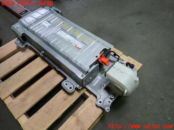 1UPJ-9237396911]ヴォクシーハイブリッド(ノアハイブリッド)(ZWR80G)ハイブリッドバッテリー1 中古_3