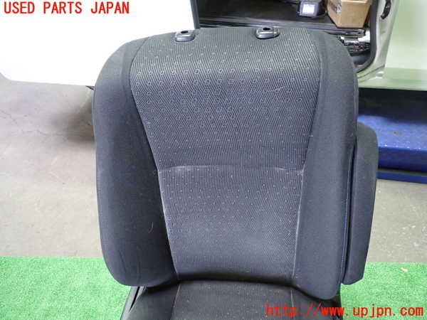 1UPJ-9237397035]ヴォクシーハイブリッド(ノアハイブリッド)(ZWR80G)運転席シート 中古_2