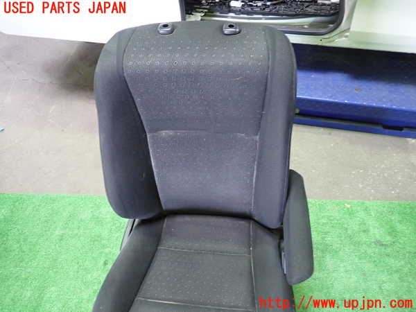 1UPJ-9237397035]ヴォクシーハイブリッド(ノアハイブリッド)(ZWR80G)運転席シート 中古_3