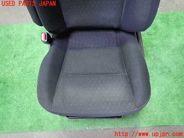 1UPJ-9237397065]ヴォクシーハイブリッド(ノアハイブリッド)(ZWR80G)助手席シート 中古_4