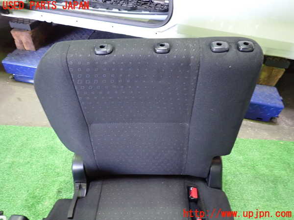 1UPJ-9237397235]ヴォクシーハイブリッド(ノアハイブリッド)(ZWR80G)右3列目シート 中古_2