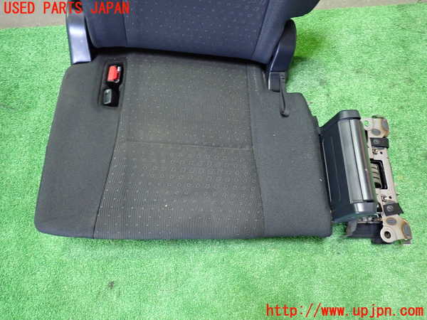 1UPJ-9237397265]ヴォクシーハイブリッド(ノアハイブリッド)(ZWR80G)左3列目シート 中古_3