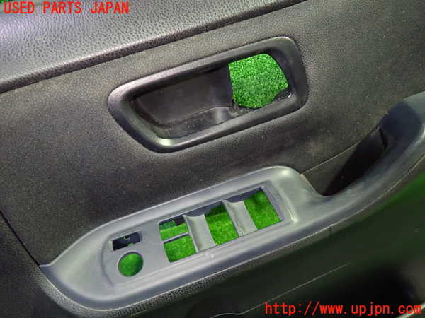 1UPJ-9237391234]ヴォクシーハイブリッド(ノアハイブリッド)(ZWR80G)右前ドア内張り 中古_2