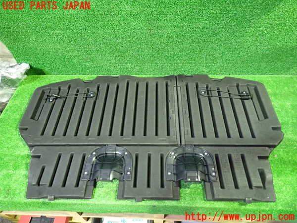 1UPJ-9237397771]ヴォクシーハイブリッド(ノアハイブリッド)(ZWR80G)ラゲッジトレイ1 中古_2