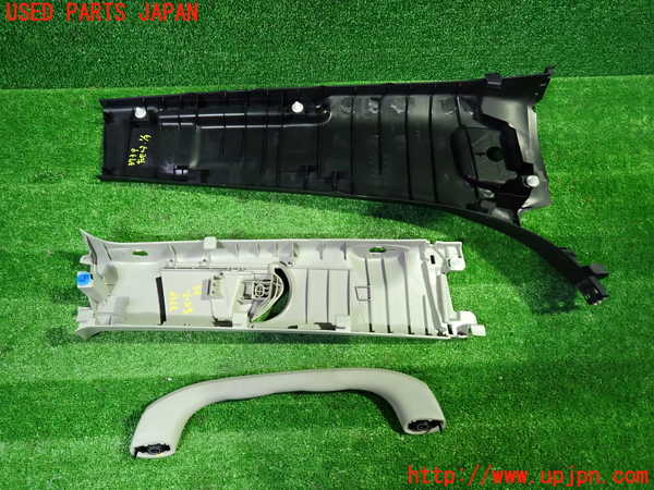 1UPJ-9237397670]ヴォクシーハイブリッド(ノアハイブリッド)(ZWR80G)左センターピラートリム 中古_2