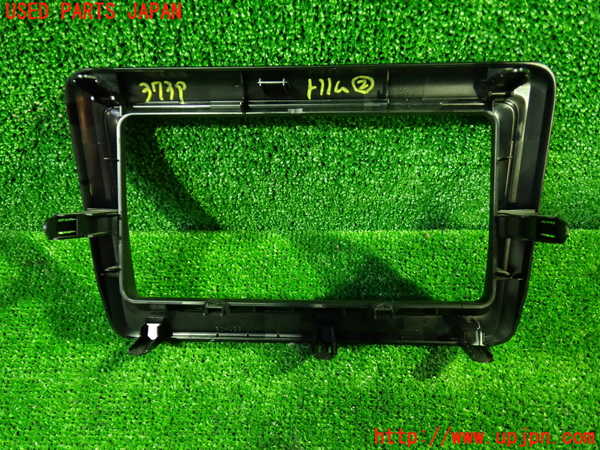 1UPJ-9237397692]ヴォクシーハイブリッド(ノアハイブリッド)(ZWR80G)内装トリム類2 中古_2