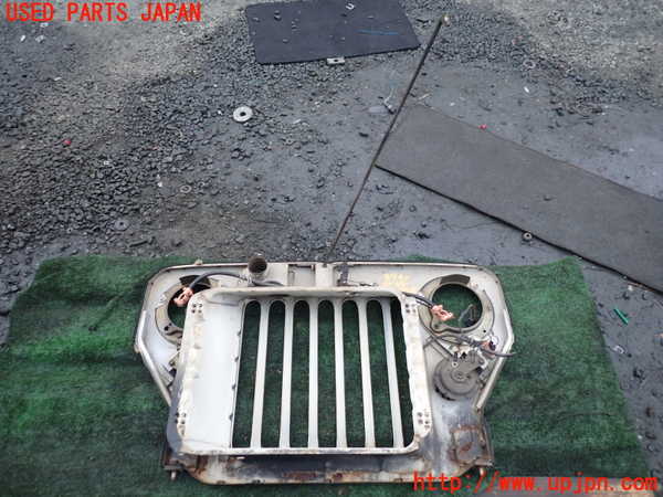 1UPJ-9237401050]三菱ジープ(J36)ラジエターグリル 中古_4