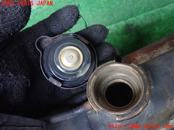 1UPJ-9237402321]三菱ジープ(J36)ラジエーター1 中古_4