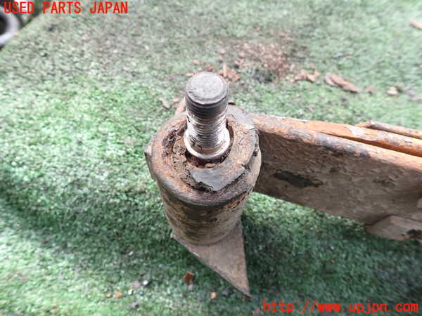 1UPJ-9237405100]三菱ジープ(J36)右リアスプリング (リーフスプリング) 中古_2