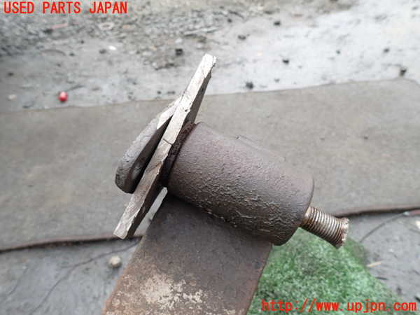 1UPJ-9237405105]三菱ジープ(J36)左リアスプリング (リーフスプリング) 中古_3