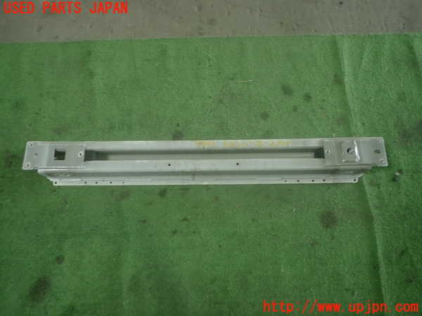 1UPJ-9237411014]ジャガー・XF スポーツブレイク(JBS2XC)フロントバンパーホースメント 中古_2