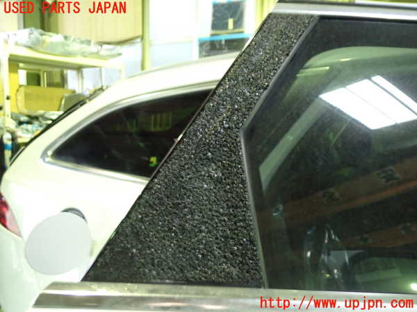 1UPJ-9237411290]ジャガー・XF スポーツブレイク(JBS2XC)右後ドア FUYAO M12385 【ジャンク】_3