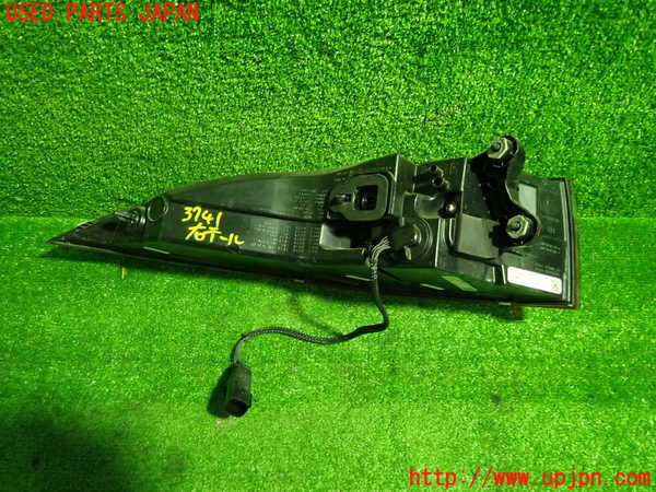 1UPJ-9237411530]ジャガー・XF スポーツブレイク(JBS2XC)右テールランプ 中古_4