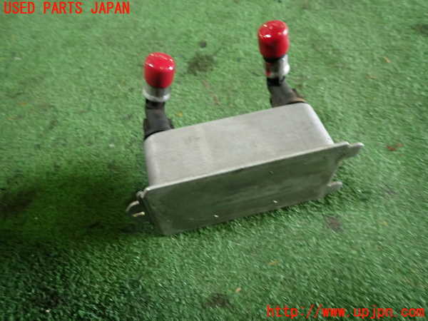 1UPJ-9237412481]ジャガー・XF スポーツブレイク(JBS2XC)オイルクーラー1 中古_3