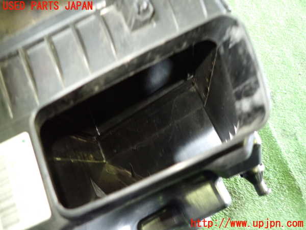 1UPJ-9237412560]ジャガー・XF スポーツブレイク(JBS2XC)エアクリーナーボックス 中古_4