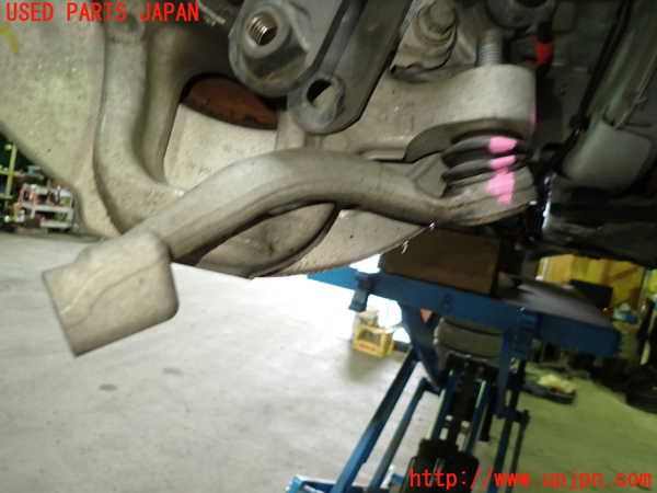 1UPJ-9237414290]ジャガー・XF スポーツブレイク(JBS2XC)右フロントナックルハブ 中古_2