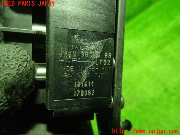 1UPJ-9237415540]ジャガー・XF スポーツブレイク(JBS2XC)エアサスソレノイドバルブ 中古_2