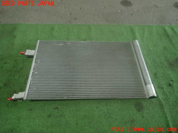 1UPJ-9237416031]ジャガー・XF スポーツブレイク(JBS2XC)エアコンコンデンサー1 中古_3