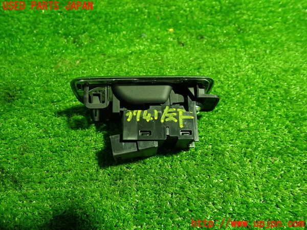 1UPJ-9237416245]ジャガー・XF スポーツブレイク(JBS2XC)左前パワーウィンドウスイッチ 中古_2