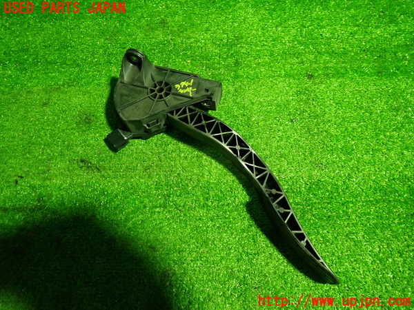 1UPJ-9237416381]ジャガー・XF スポーツブレイク(JBS2XC)センサー1 (アクセルペダル) 中古_3