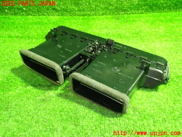 1UPJ-9237417528]ジャガー・XF スポーツブレイク(JBS2XC)エアコン吹き出し口3 (真中) 中古_2