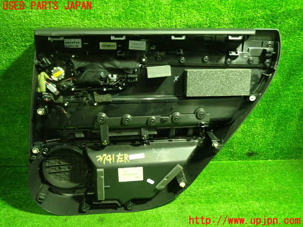 1UPJ-9237411324]ジャガー・XF スポーツブレイク(JBS2XC)左後ドア内張り 中古_3