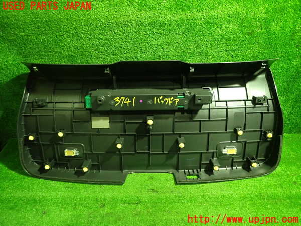 1UPJ-9237411578]ジャガー・XF スポーツブレイク(JBS2XC)バックドア内張り 中古_3