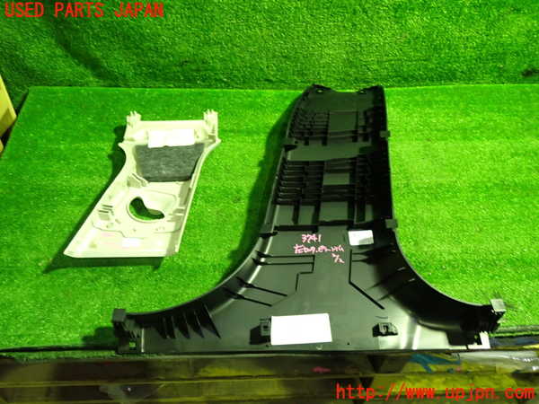 1UPJ-9237417670]ジャガー・XF スポーツブレイク(JBS2XC)左センターピラートリム 中古_2