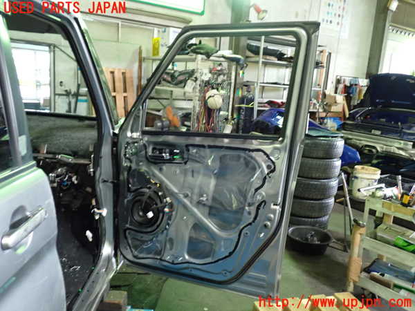1UPJ-9237421230]ソリオ バンディット(MA37S)右前ドア (ジャンク品) 中古_4