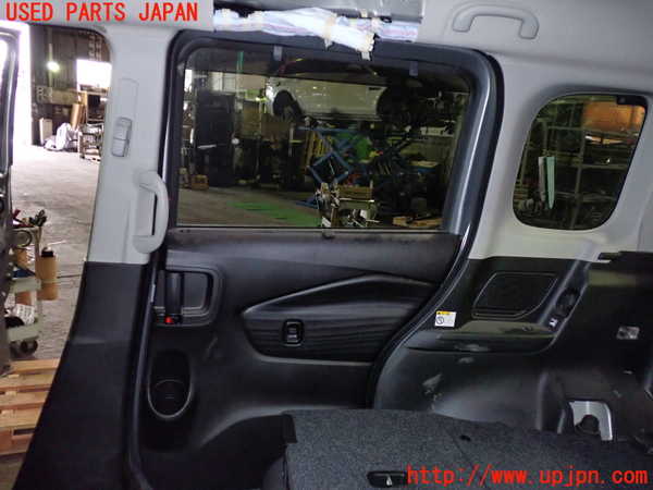 1UPJ-9237421290]ソリオ バンディット(MA37S)右後ドア (ジャンク品) 中古(43R-007981 M28Q8)_5