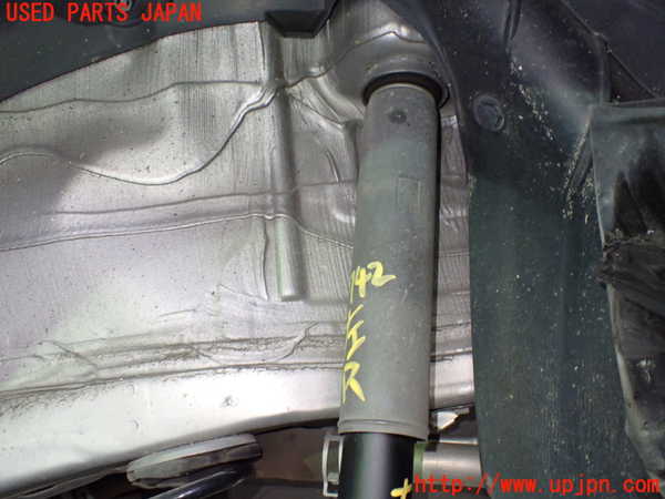 1UPJ-9237425075]ソリオ バンディット(MA37S)左リアショックアブソーバー 中古_3
