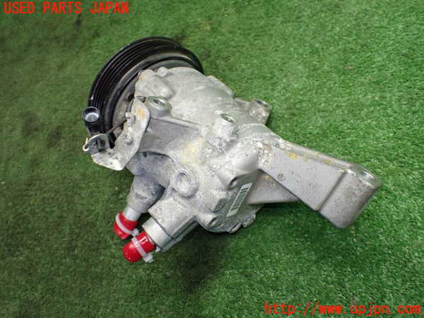1UPJ-9237426025]ソリオ バンディット(MA37S)エアコンコンプレッサー 中古_2