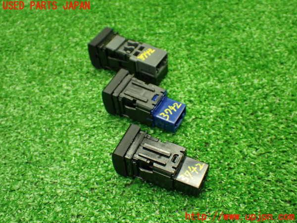 1UPJ-9237426307]ソリオ バンディット(MA37S)スイッチ2 中古_3