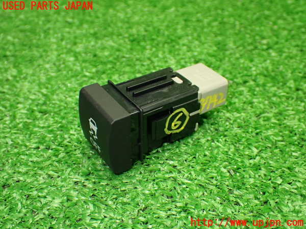 1UPJ-9237426311]ソリオ バンディット(MA37S)スイッチ6 (TRC OFF) 中古_2