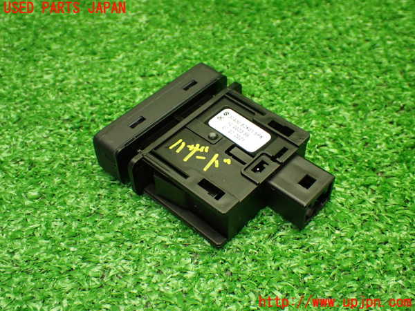 1UPJ-9237426290]ソリオ バンディット(MA37S)ハザードスイッチ 中古_3