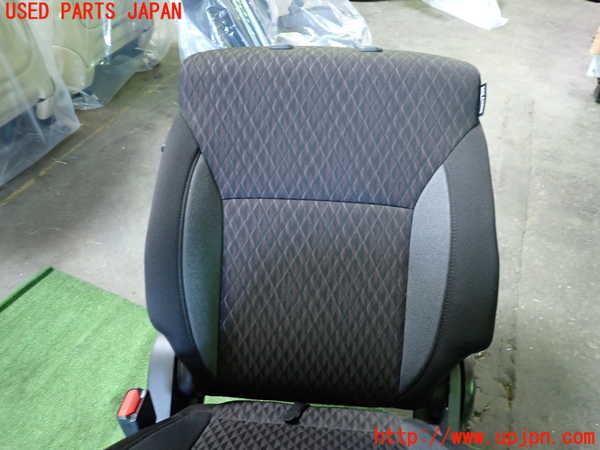 1UPJ-9237427065]ソリオ バンディット(MA37S)助手席シート 中古_4